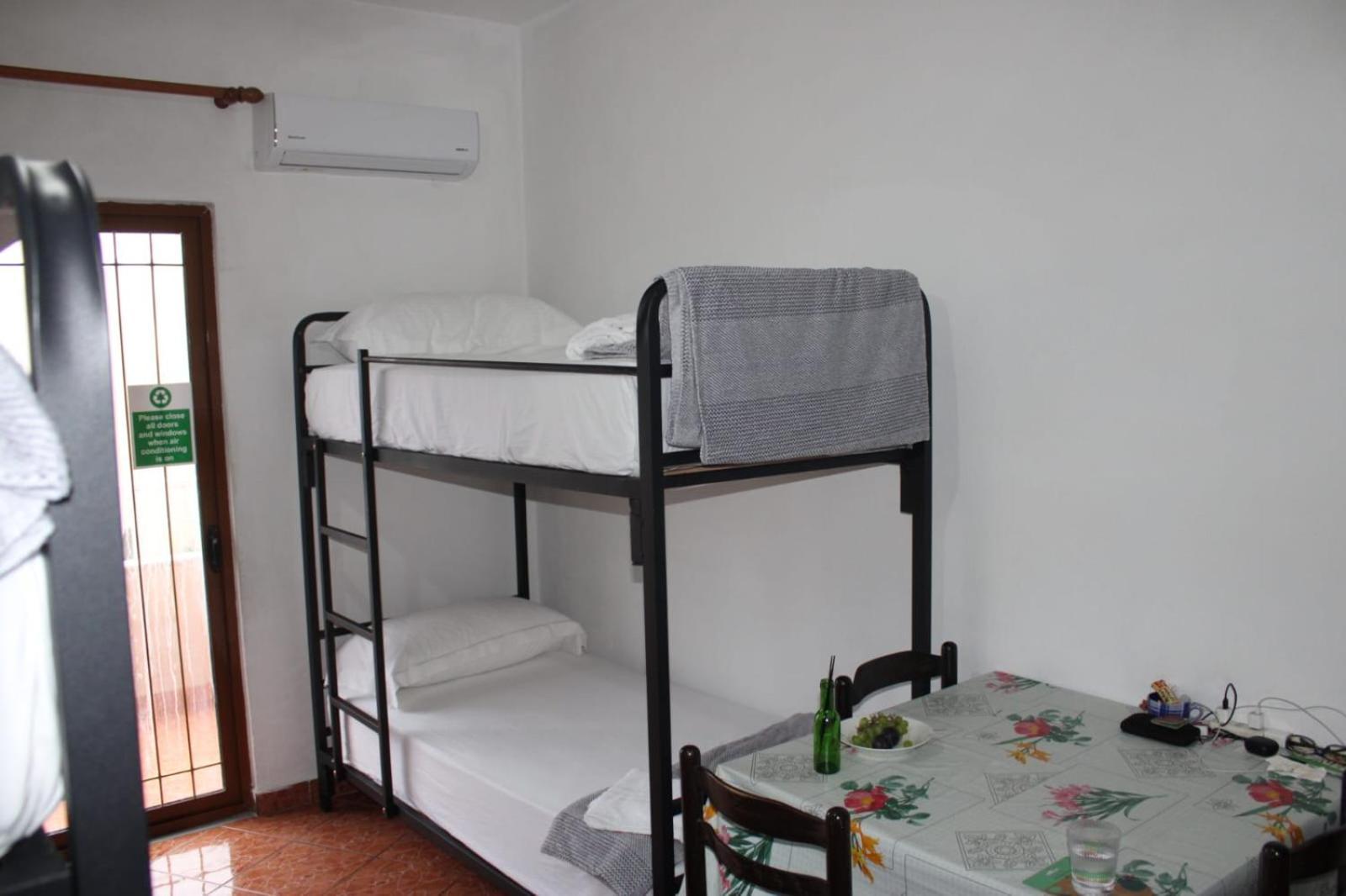Crew Hostel Tirana Exterior photo